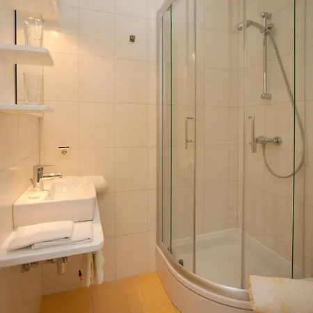Apartment Haus Falle *